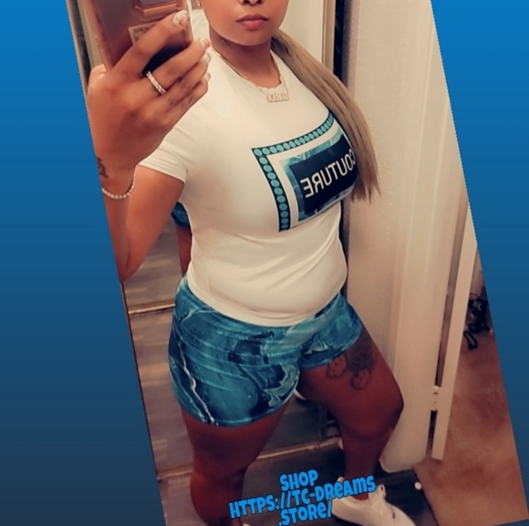 Women's 2 piece custom short set... - Picture 4 of 4